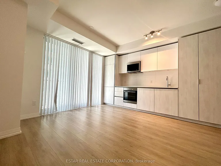 8 Widmer St #2011 — Photo 3