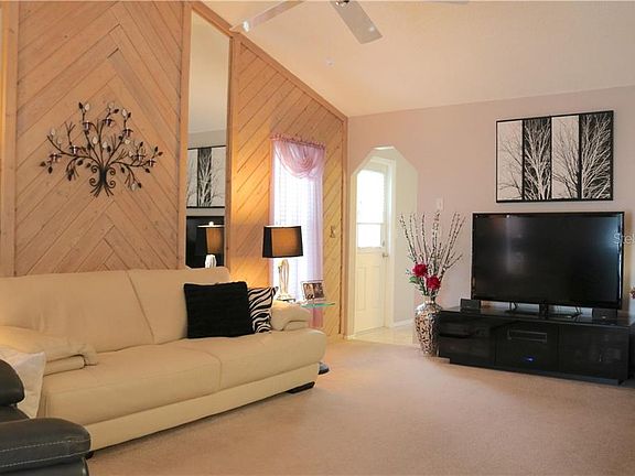 5th image of 7711 Willow Brook Ct