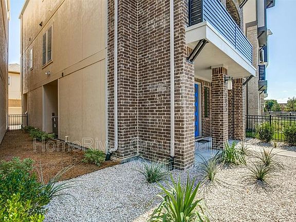 3rd image of 7827 Verona Pl