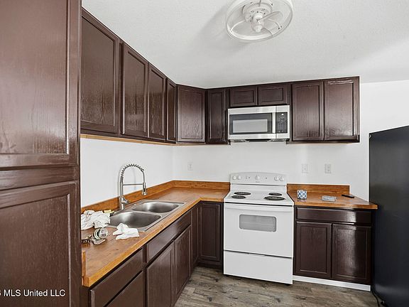 5th image of 2133 Matthews Rd