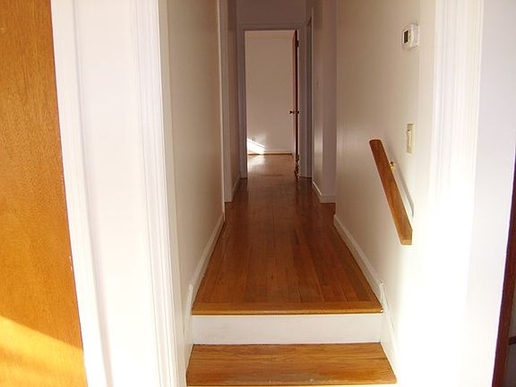 3rd image of 436 Brentwood Dr