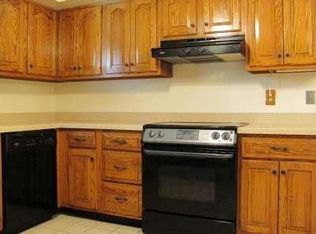 301 Jacquelyn Ct, Dayton, OH 45415