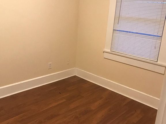 4th image of 820 Christian Pl #27