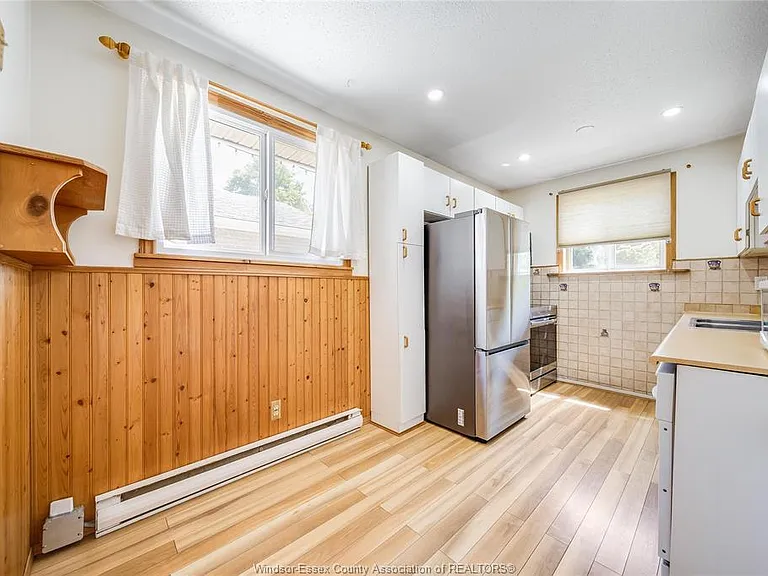 1229 Arncliffe Pl — Photo 12