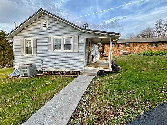 3rd image of 115 Fletcher Dr #0