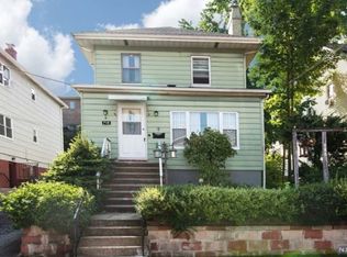 712 Jefferson Ave, Cliffside Park, NJ 07010