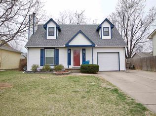 2154 S Fieldcrest Ct, Wichita, KS 67209