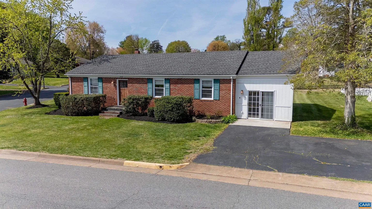 204 Selma Rd photo 1