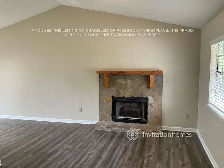 5255 Sugar Crest Dr — Photo 3