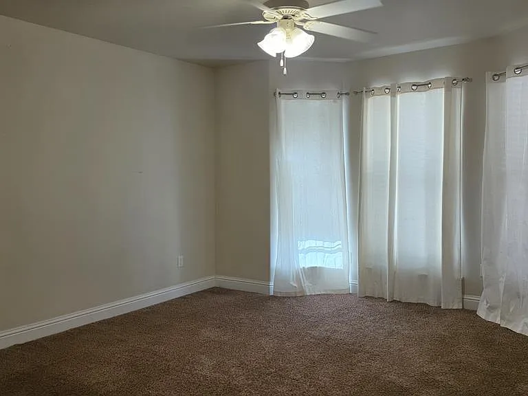 6011 Mile High Ln — Photo 11