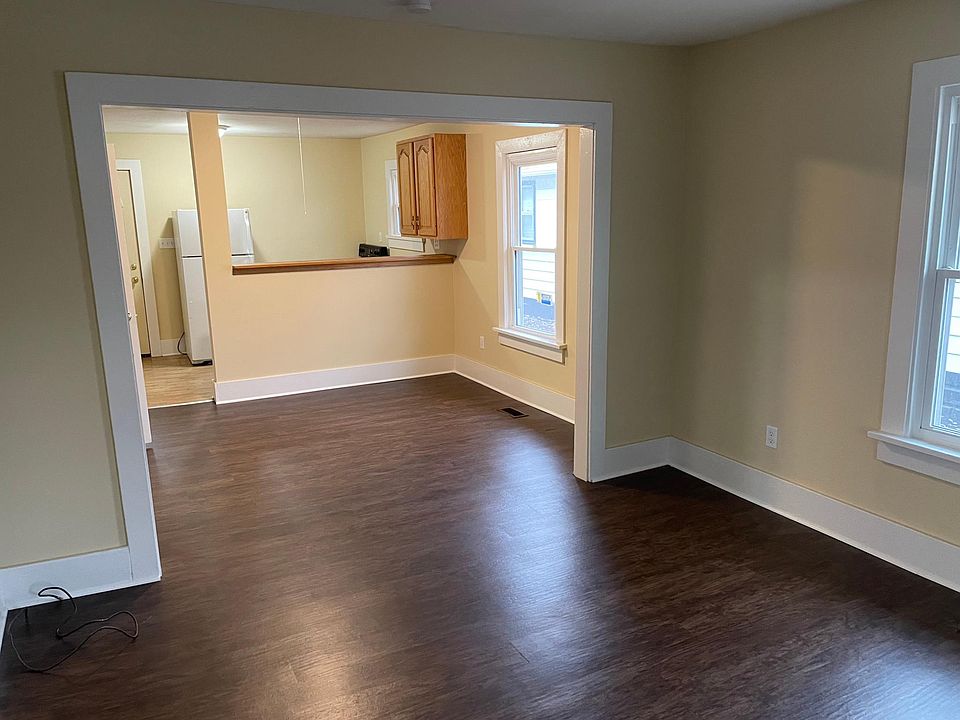 1st image of 408 E Siebenthaler Ave
