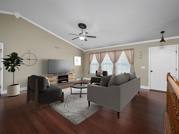 3rd image of 10 Abedeen Ct