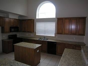 3rd image of 12715 Rocky Briar Ln
