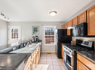 220 E Parkins Mill Rd, Winchester, VA 22602