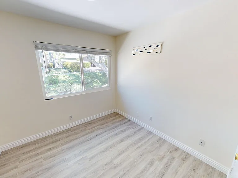 588 Rio Grande Cir — Photo 17