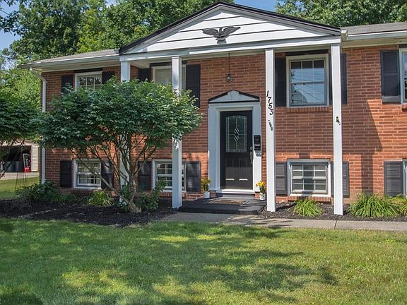2nd image of 1753 Lemont Dr