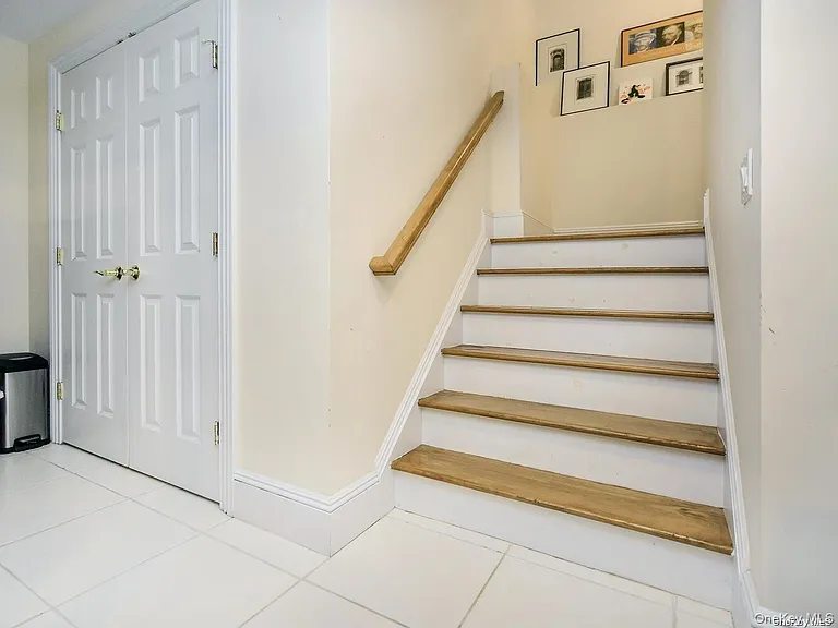24 Sintsink Dr W — Photo 26