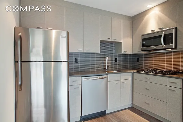 Rented by Compass | media 27