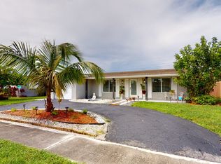 567 S Crescent Dr, Hollywood, FL 33021