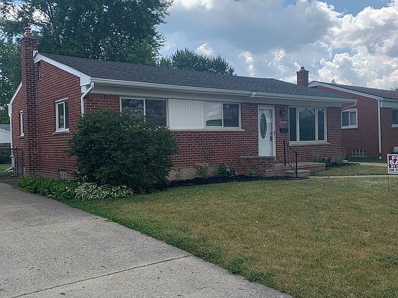 2nd image of 32424 Larkmoor St