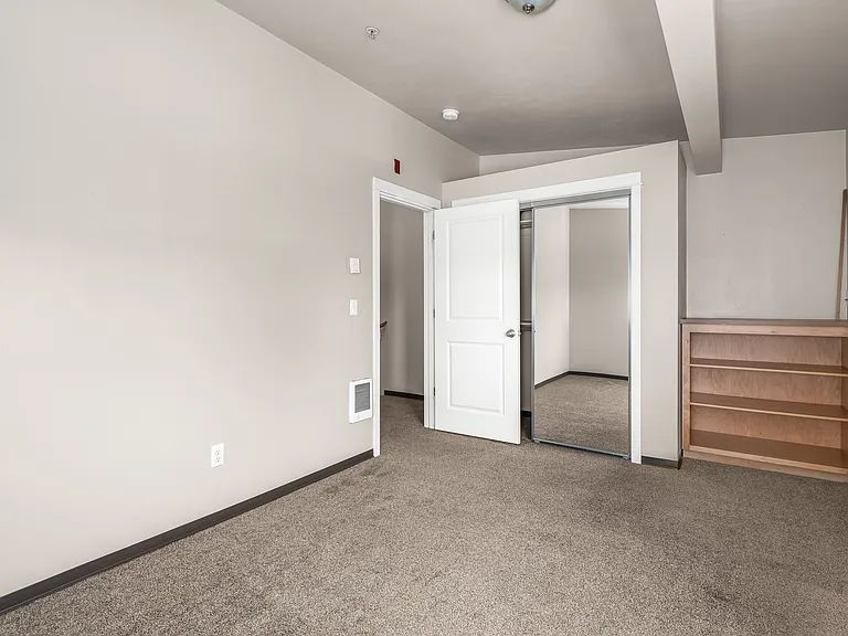 2 bedroom - Bedroom space