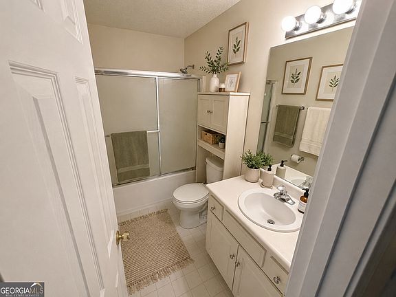 4th image of 2005 Parkway Place Dr