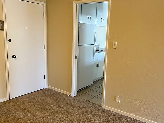 4th image of 1335 El Camino Real #305