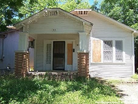 1st image of 205 Green St
