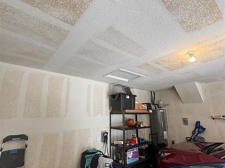 8013 Philbrook Dr — Photo 33