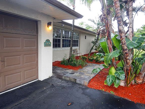 3rd image of 2430 Marathon Ln