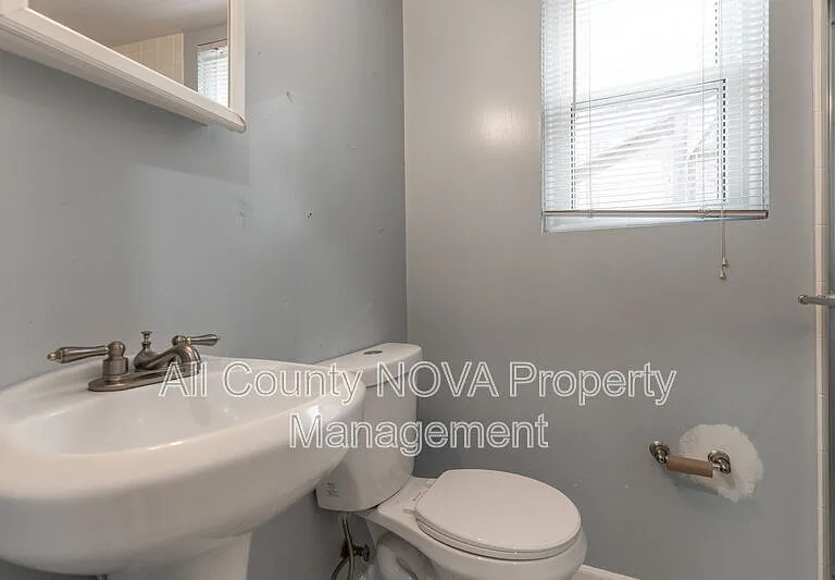 4141 21st Rd N #B — Photo 8