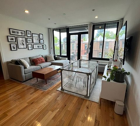 3rd image of 65 Park Pl APT 4D