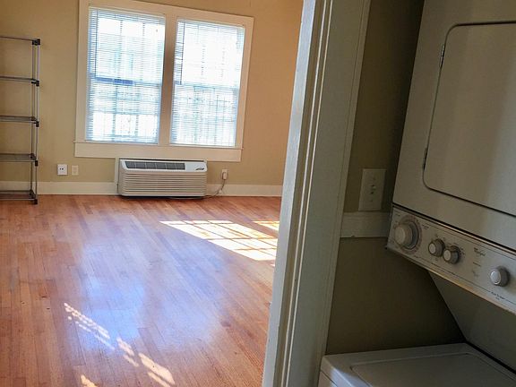 5th image of 607 E 6th St APT D