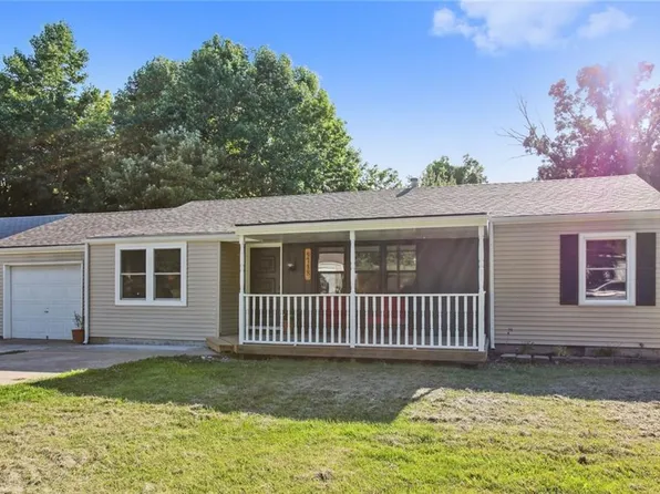5718 N Amoret Ave, Kansas City, MO 64151