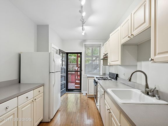 5th image of 1416 W Hollywood Ave #1
