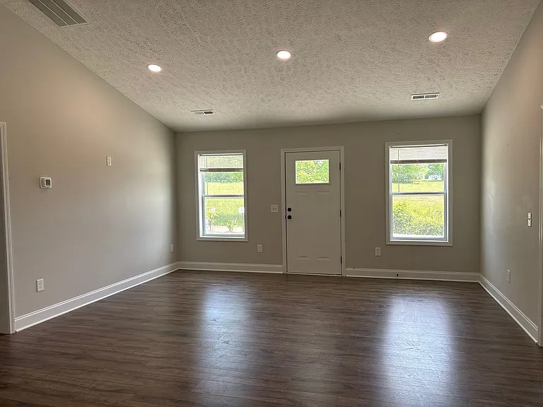 111 W End Ave — Photo 4