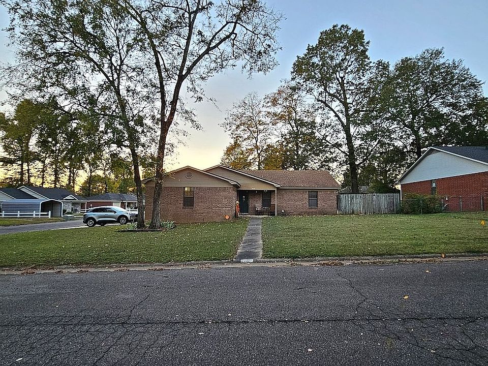 1st image of 2112 S Jackson Ave