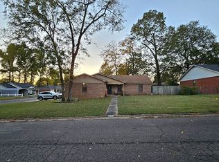 2112 S Jackson Ave, Russellville, AR 72802