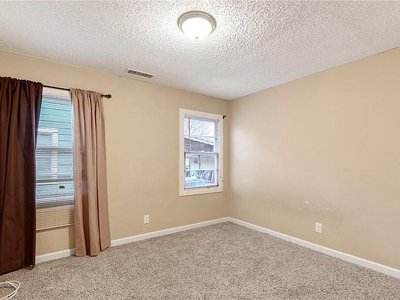4th image of 1443 Hillburn Dr