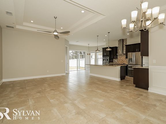 004-photo-living-room-11147242_06142022
