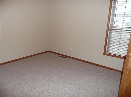 5th image of 57180 Pine Needle Ct