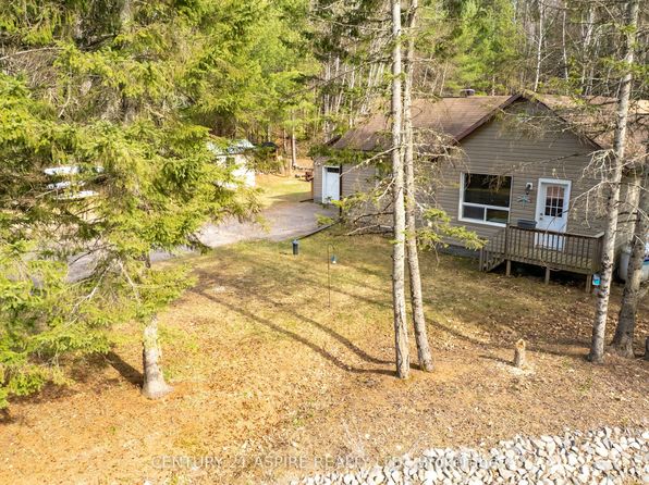 1263 Sand Rd, Laurentian Hills, ON K0J 1J0