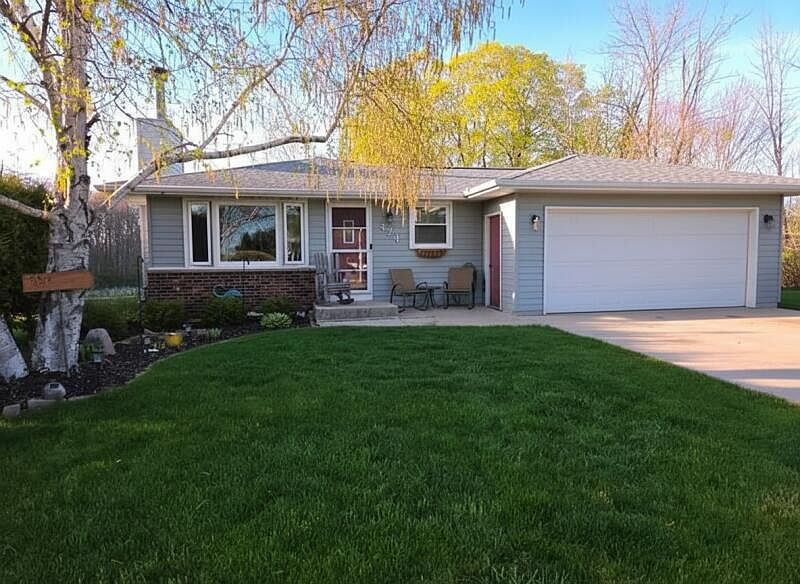 1st image of 424 Van Buren ROAD