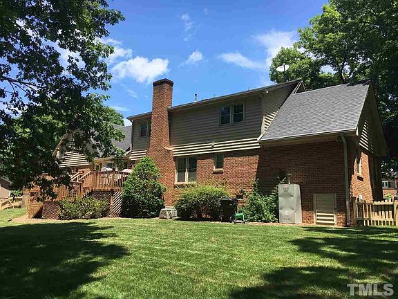 4th image of 523 Clarion Dr