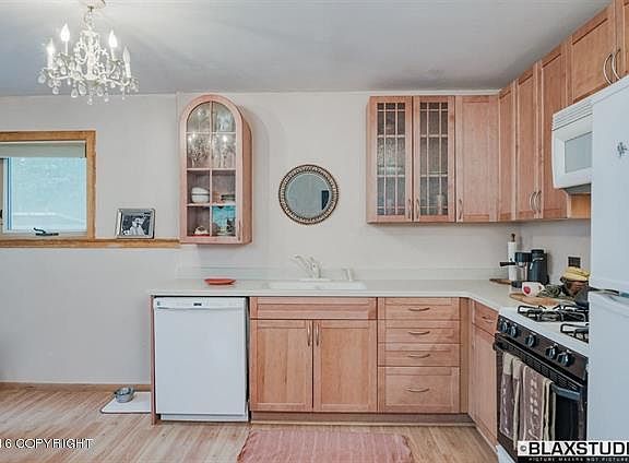 5th image of 1587 Goldridge Dr