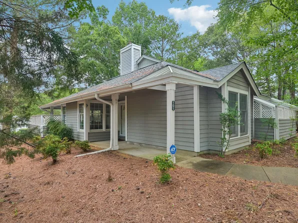 101 White Oak Way, Chapel Hill, NC 27514