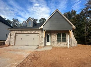 522 Bonny Glen Cir, Auburn, AL 36830