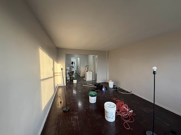 2nd image of 1115 Willmohr St #6