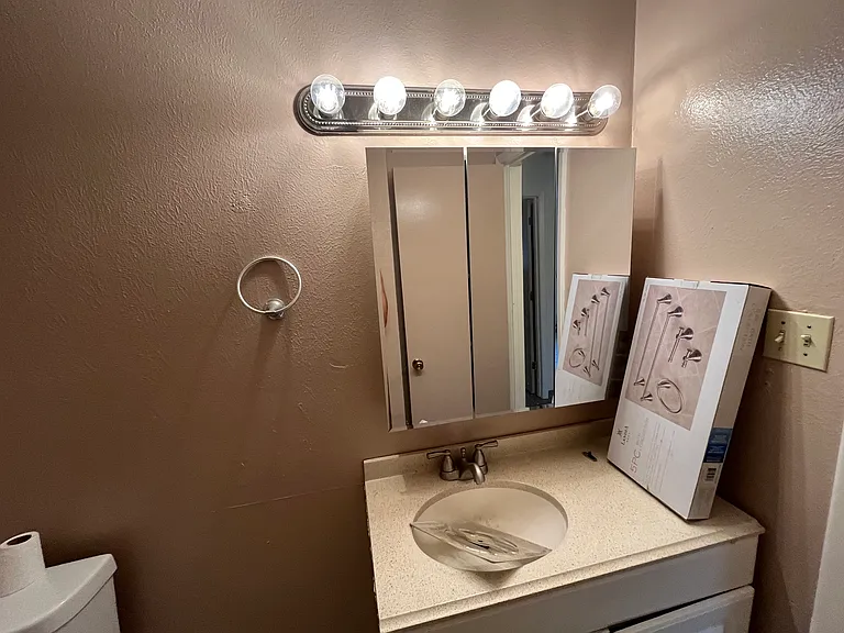 516 Madeira Dr SE #3 — Photo 15
