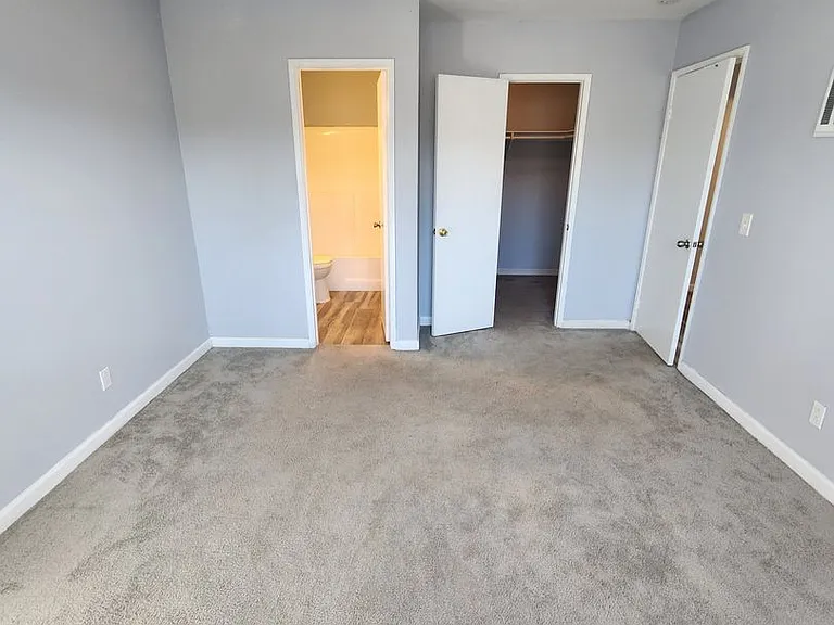 716 Ballantyne St — Photo 8
